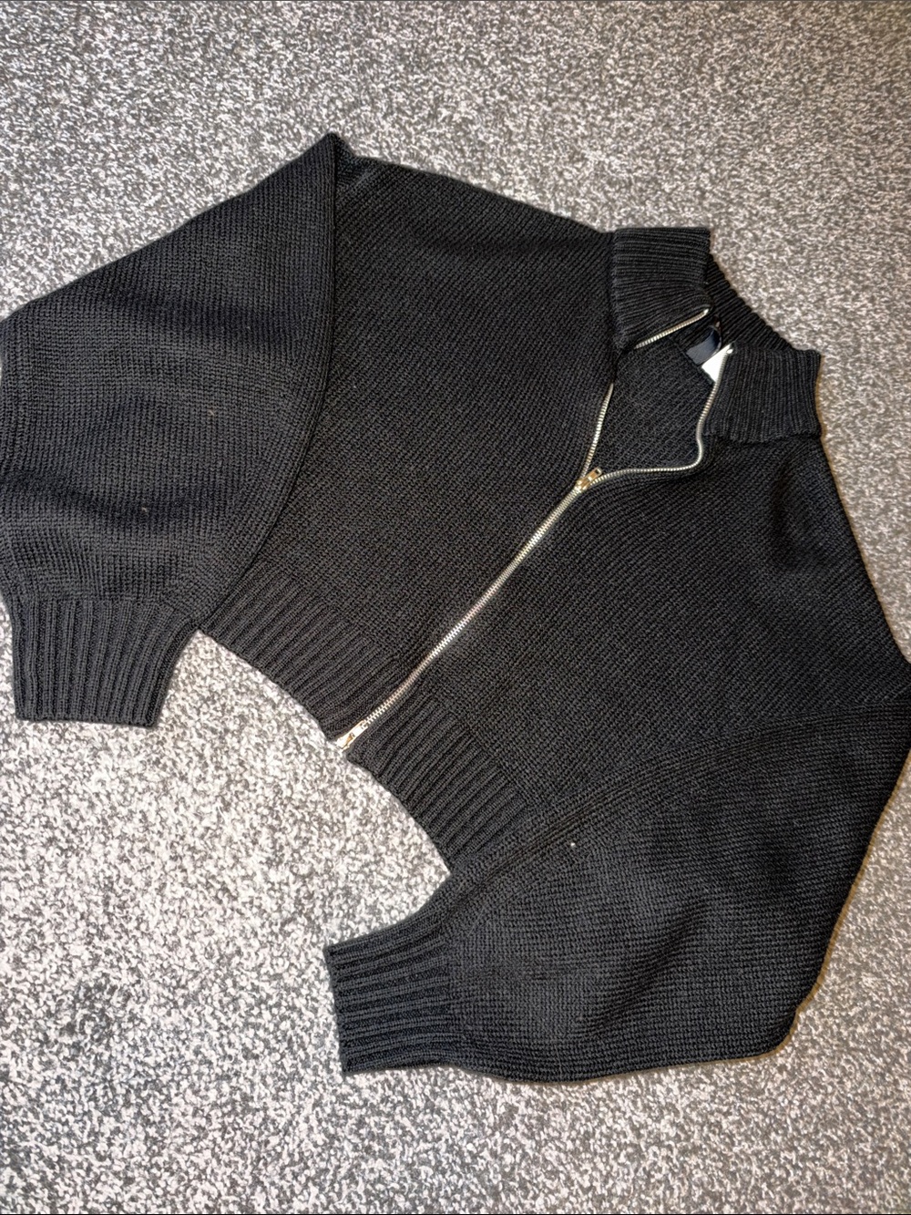 Black Zip-Front Women’s Cropped Sweater Jacket